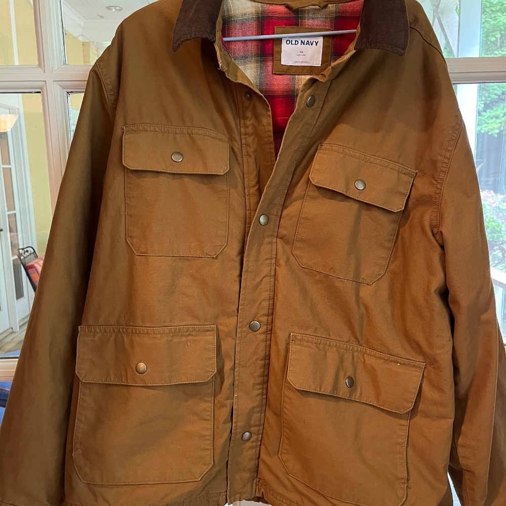 Is Navy Men’s barn jacket
